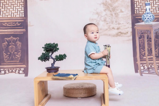 泰兴四个月宝宝可以坐着吗 泰兴四个月宝宝可以坐着吗